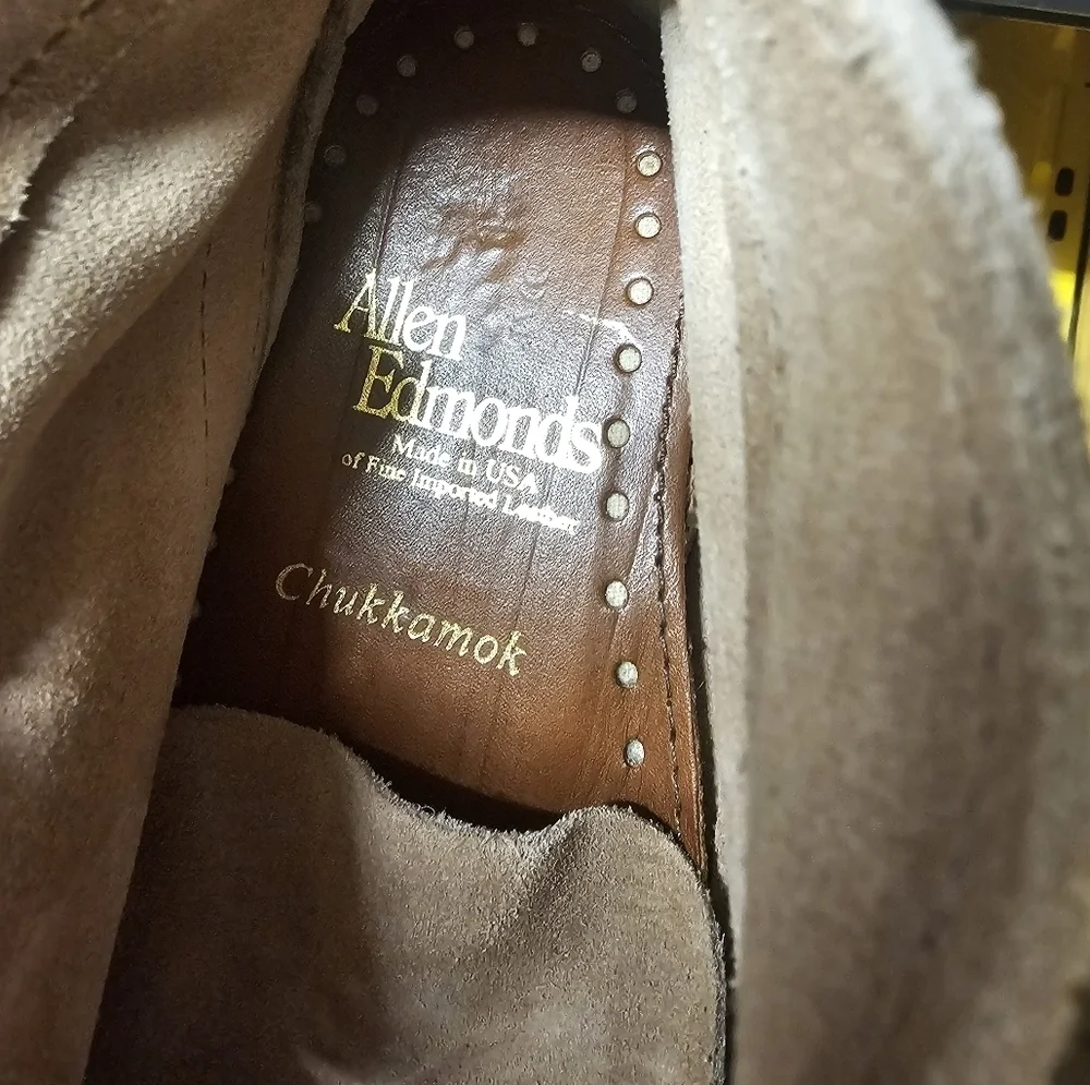 Allen Edmonds Chukkamok Seude Boots Size 6